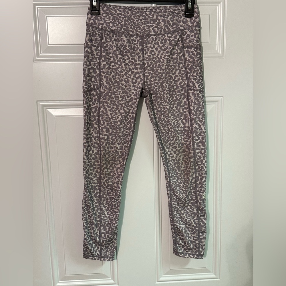 Reebok Girls Leggings Sports Athletic Cheetah Print Gray Size L 10/12